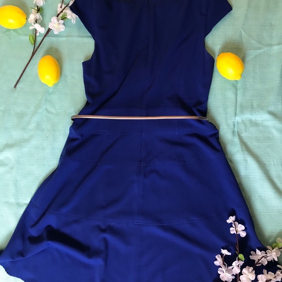 Dress - Picture 4 of 4